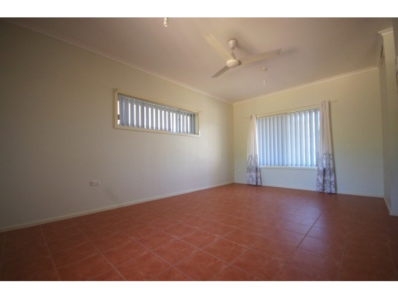 8 Edney Way, Pegs Creek WA 6714