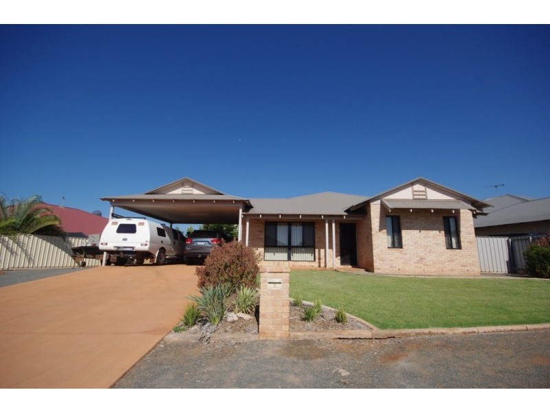 3 Lilly Parade, Baynton WA 6714