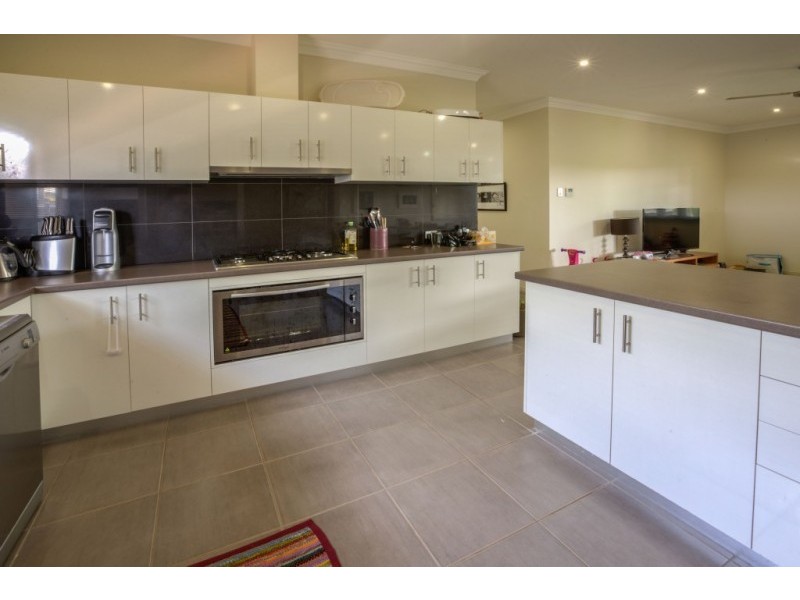 17 Nyamina Road, Baynton WA 6714