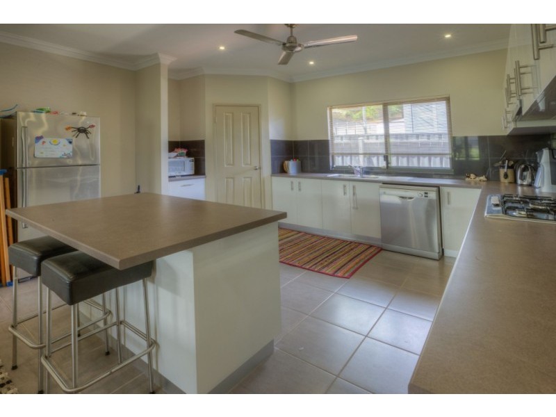 17 Nyamina Road, Baynton WA 6714