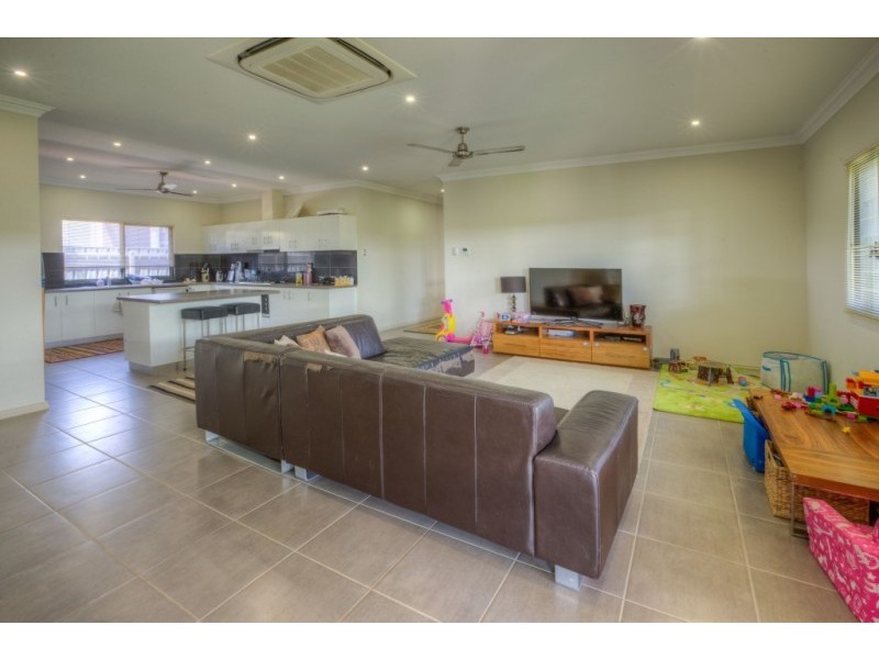 17 Nyamina Road, Baynton WA 6714