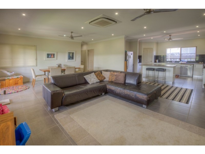 17 Nyamina Road, Baynton WA 6714