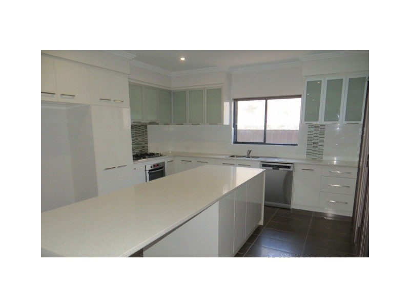 27 Balyarra Parkway, Baynton WA 6714