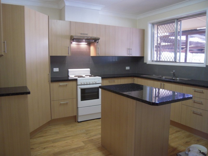 6 Stuart Crescent, Dampier WA 6713