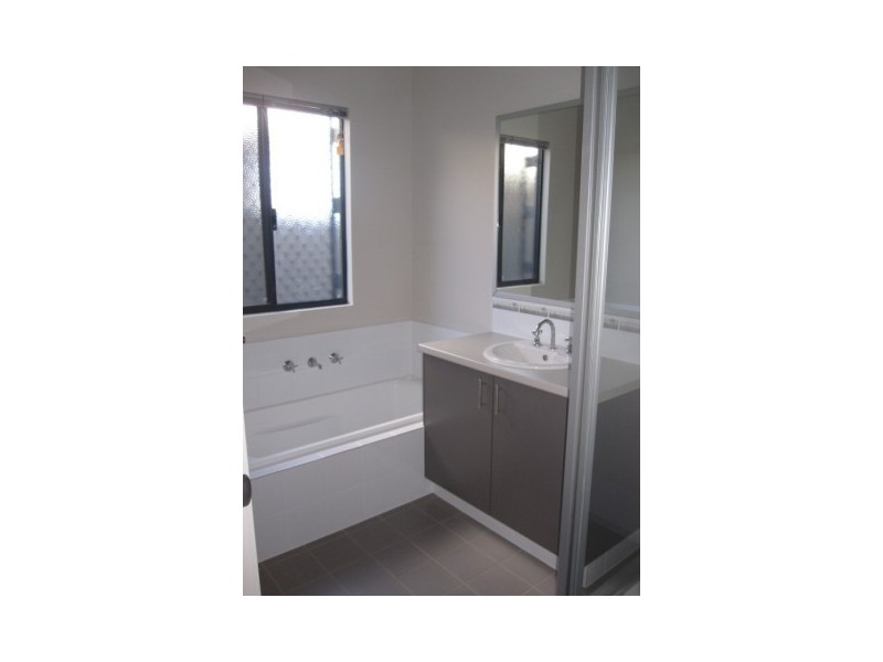 13 Euro Boulevard, Baynton WA 6714