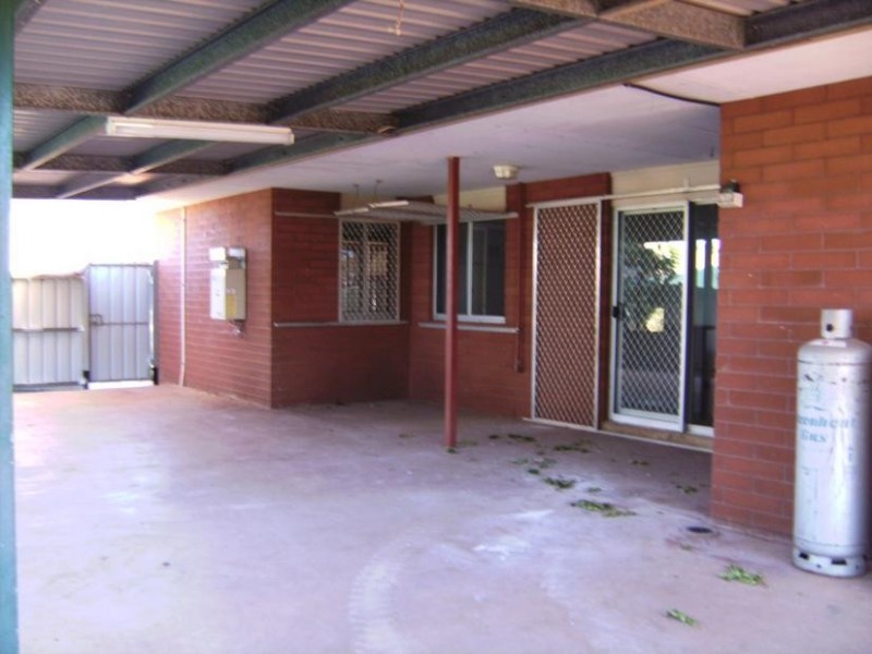 27 Tambrey Drive, Nickol WA 6714