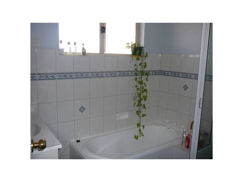 Mcwhirter Way, Baynton WA 6714