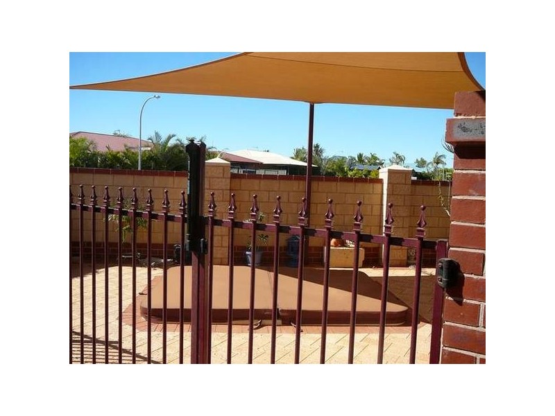 Mcwhirter Way, Baynton WA 6714