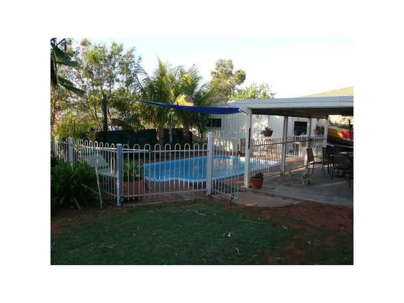 12 Shimmon Court, Karratha WA 6714
