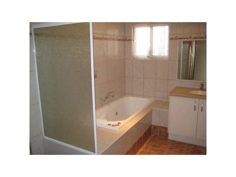 8 Baynton Drive, Karratha WA 6714