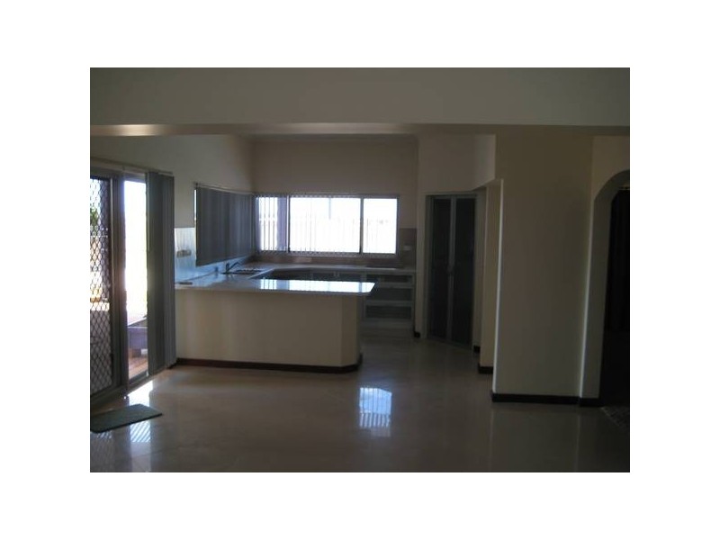 8 Baynton Drive, Karratha WA 6714