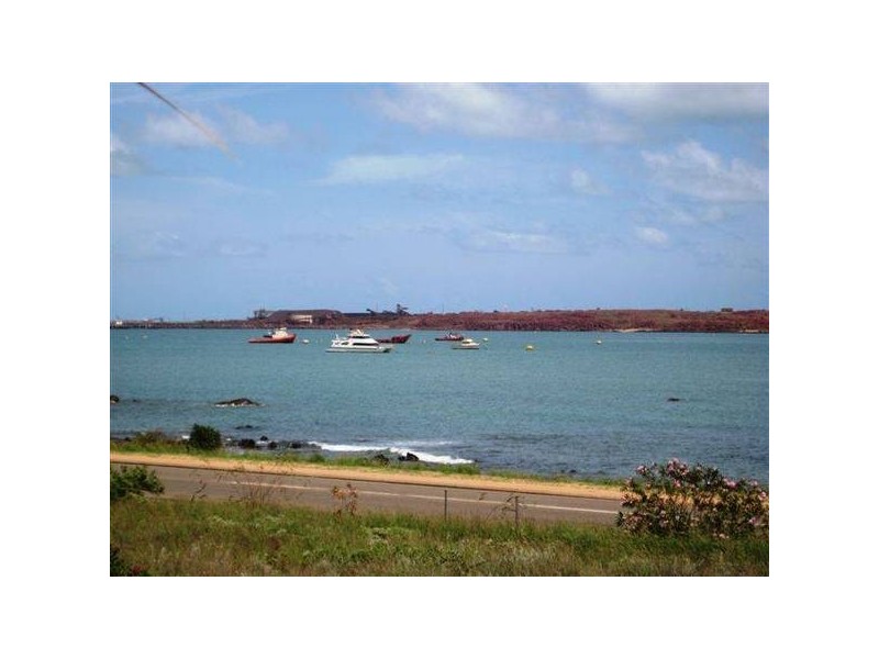 12 Durack Crescent, Dampier WA 6713