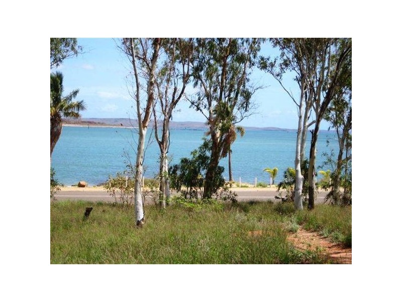 12 Durack Crescent, Dampier WA 6713