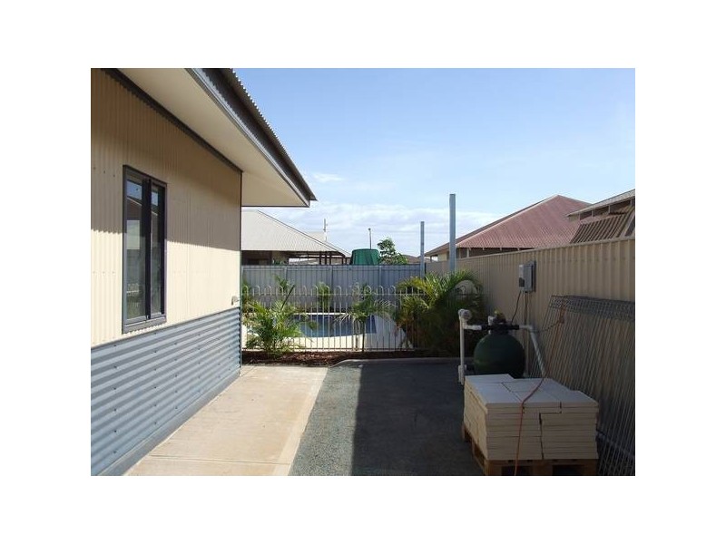 6 Warbler Loop, Karratha WA 6714