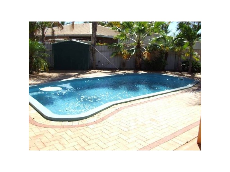 11 Comrie Court, Karratha WA 6714