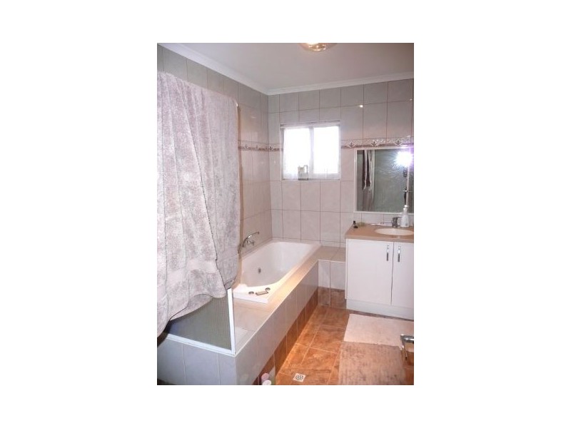 8 Baynton Drive, Karratha WA 6714