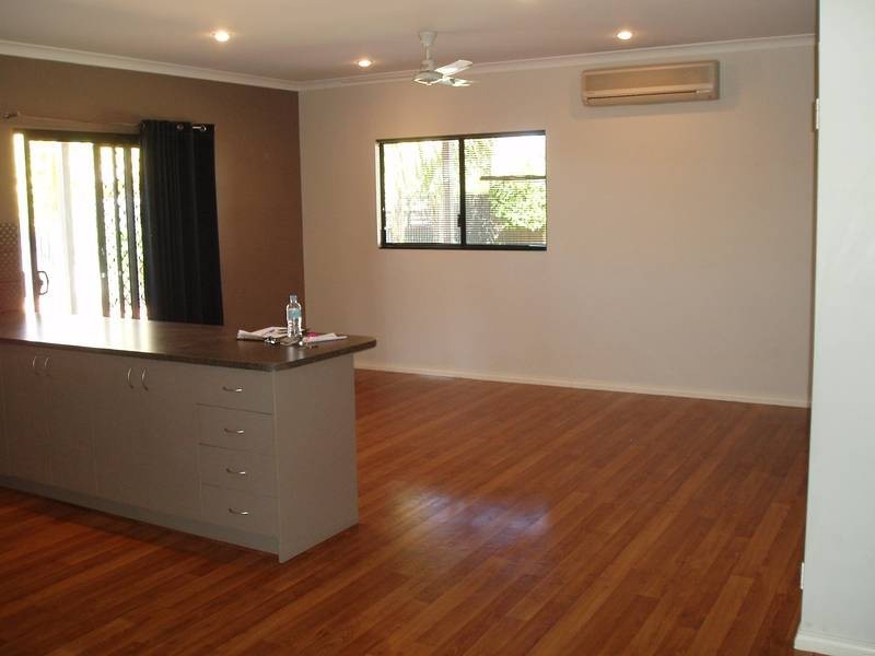 10 Armstrong Drive, Baynton WA 6714