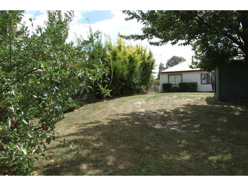 2 Herborn Street, Oberon NSW 2787