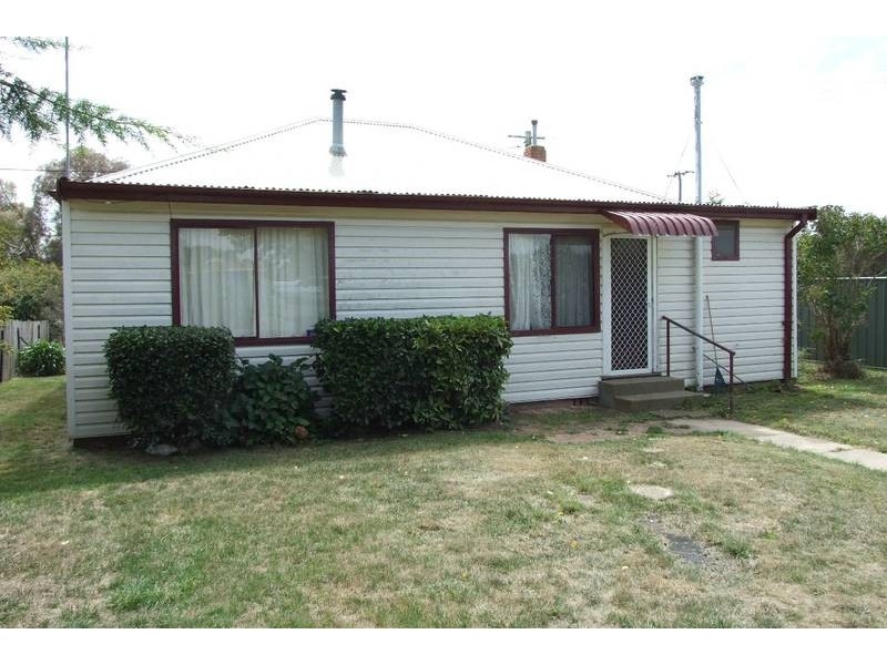 2 Herborn Street, Oberon NSW 2787