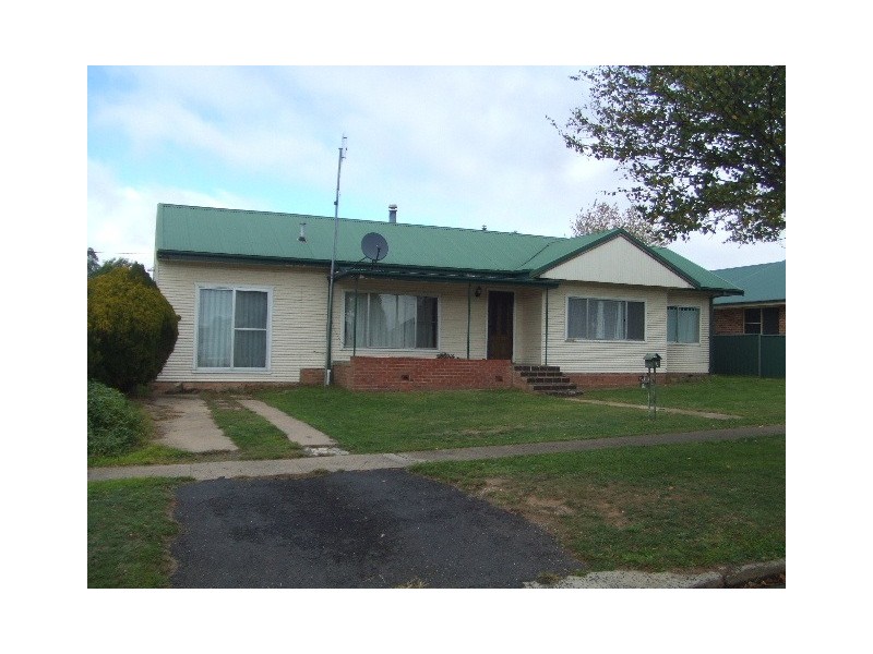 28 Dart Street, Oberon NSW 2787