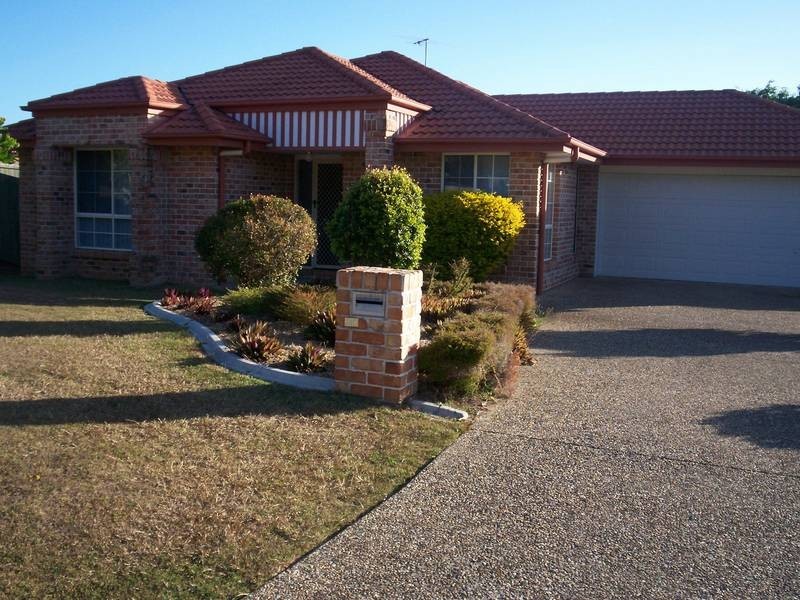 30 Smout Court, Sandstone Point QLD 4511