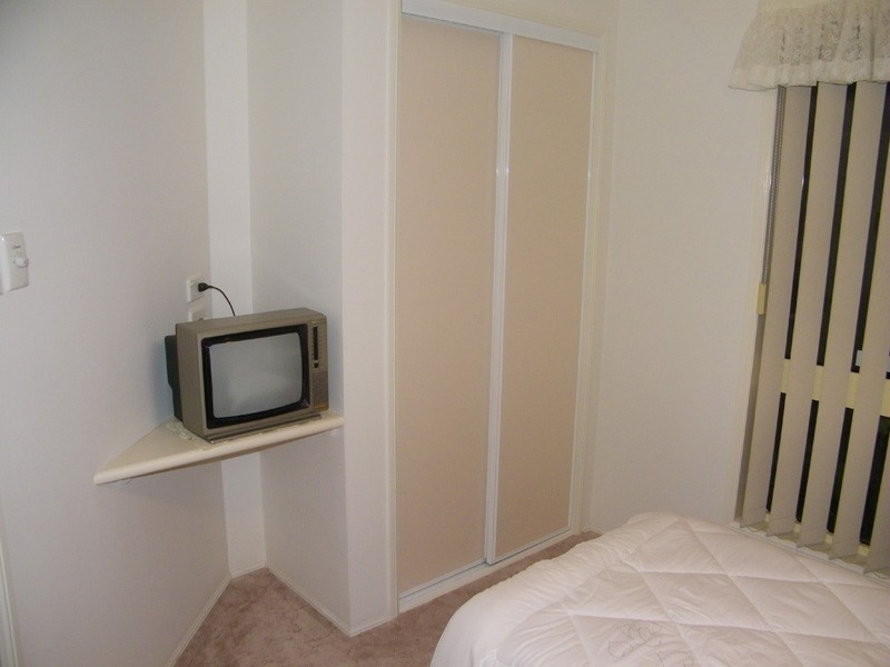 16 Hoya Crescent, Bribie Island QLD 4507