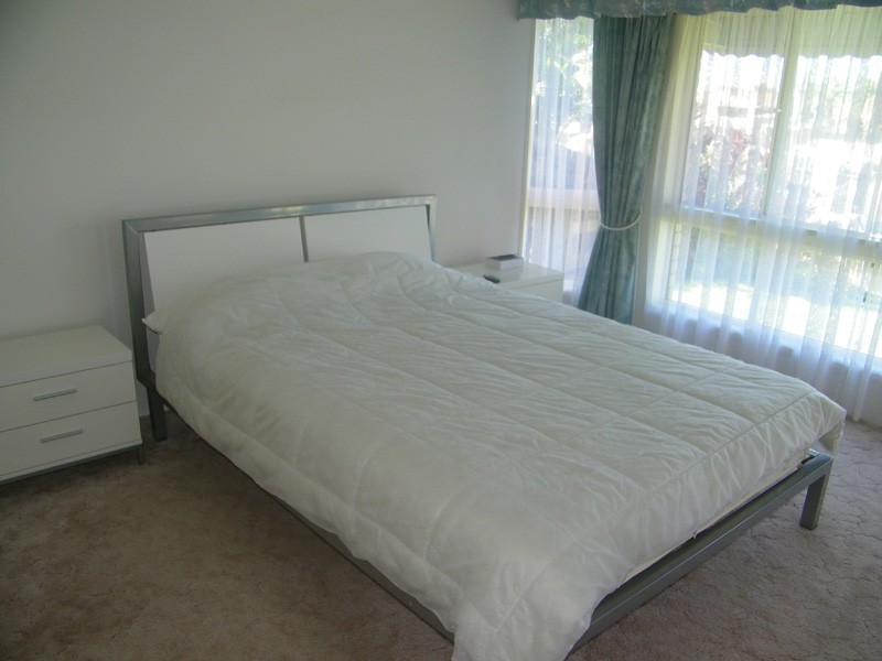 16 Hoya Crescent, Bribie Island QLD 4507