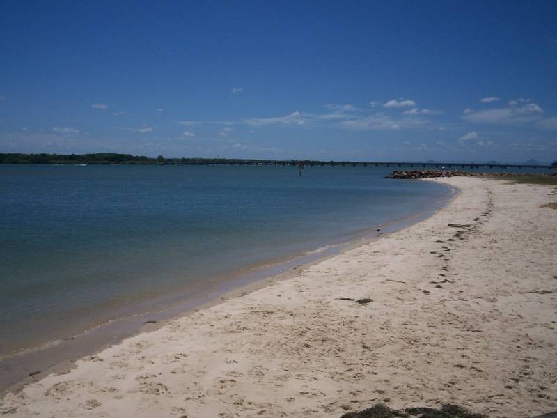 5 Hall Avenue, Bongaree QLD 4507