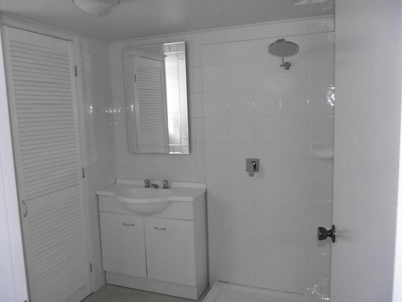 3/7 Hall Avenue, Bongaree QLD 4507