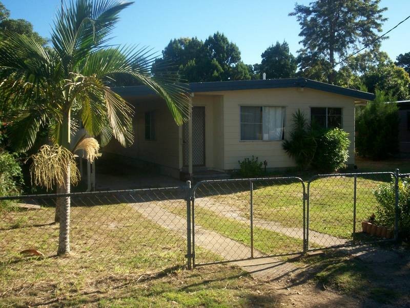 28 Cumming Street, Bongaree QLD 4507