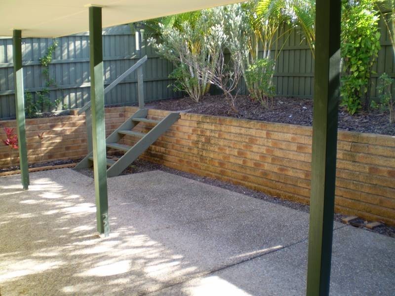 2/113 Cosmos Ave, Bribie Island QLD 4507