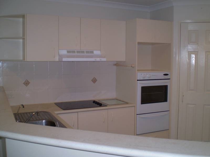 2/113 Cosmos Ave, Bribie Island QLD 4507