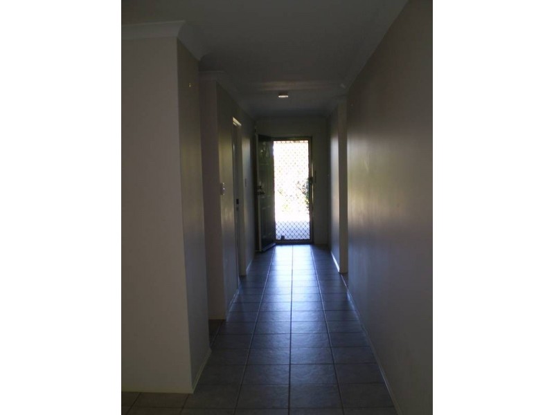 2/113 Cosmos Ave, Bribie Island QLD 4507