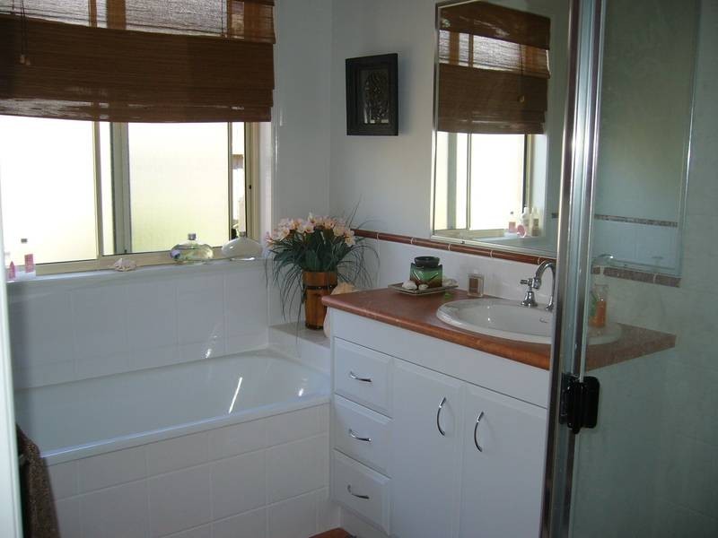 Sandstone Point QLD 4511