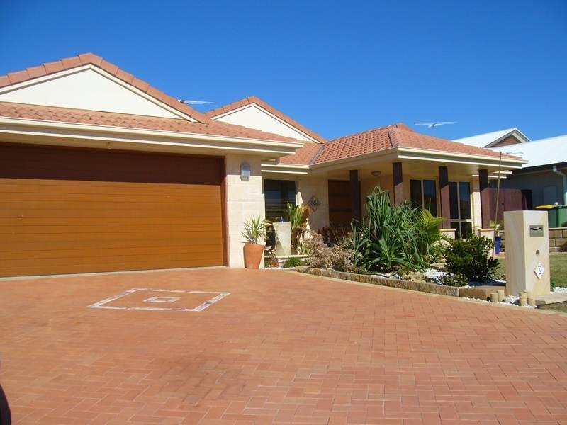 Sandstone Point QLD 4511