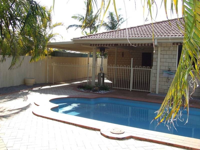 Sandstone Point QLD 4511