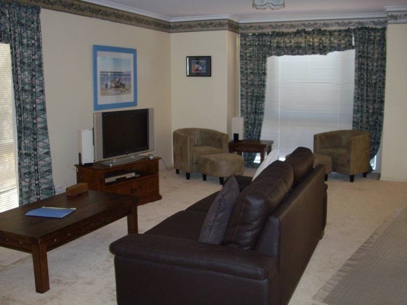 16 Venus Court, Bribie Island QLD 4507