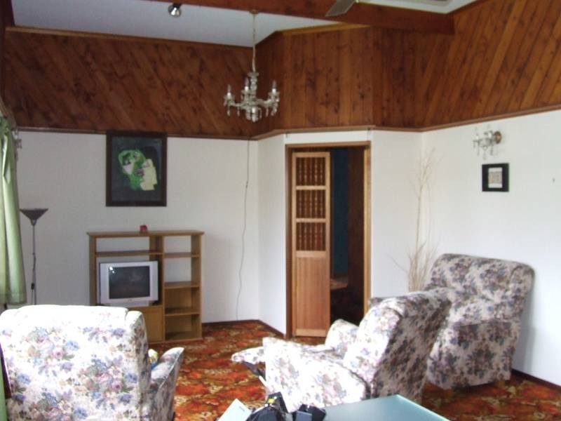 17 Hutchinson Street, Woorim QLD 4507