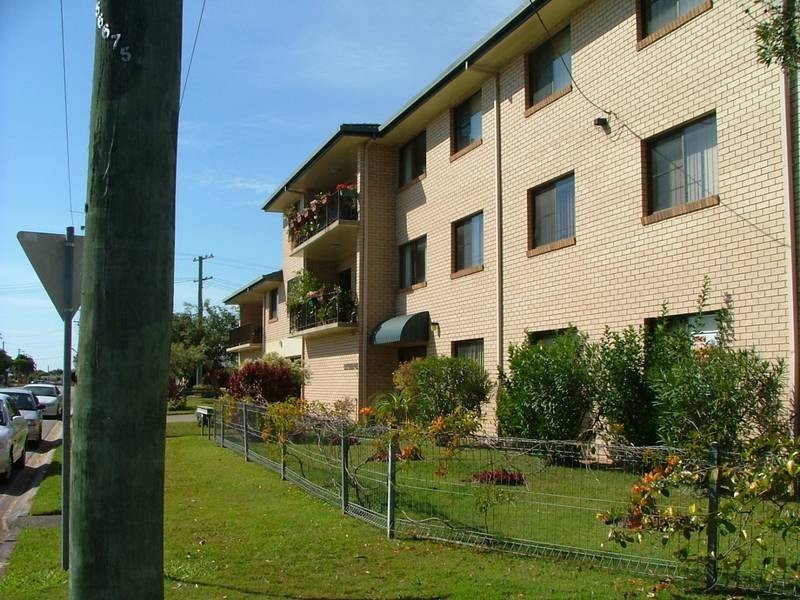 5/2 Sunderland, Banksia Beach QLD 4507