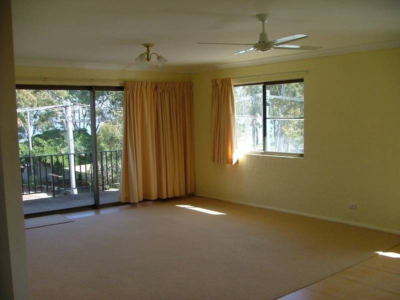 5/2 Sunderland, Banksia Beach QLD 4507