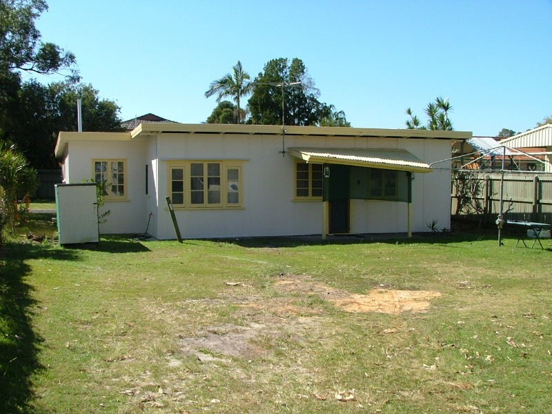 2/175 Welsby Parade, Bongaree QLD 4507