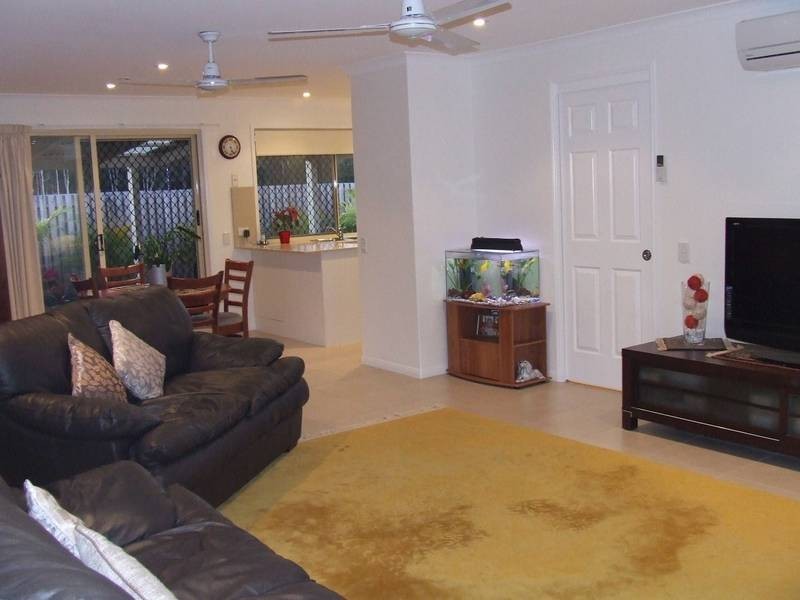 Sandstone Point QLD 4511