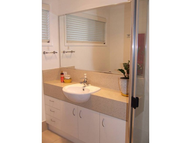 Sandstone Point QLD 4511