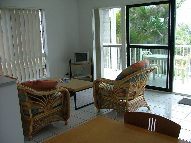 2/64 Rickman, Bribie Island QLD 4507