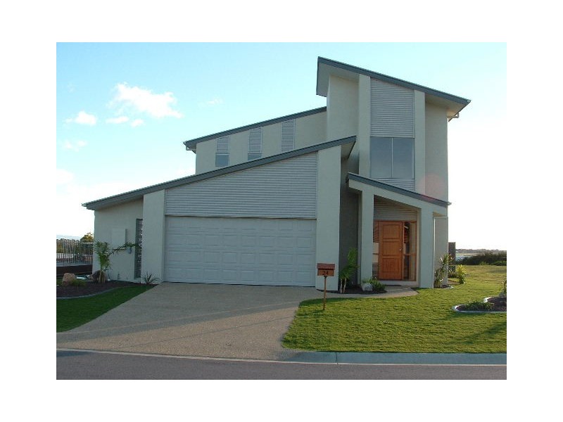 24 Kakadu, Banksia Beach QLD 4507