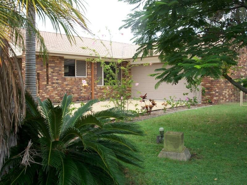 2 Castaway Court, Banksia Beach QLD 4507