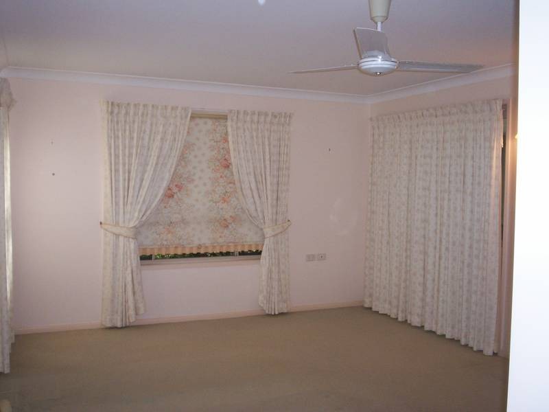 2 Castaway Court, Banksia Beach QLD 4507