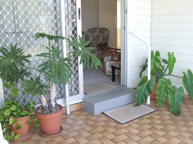 6 Penguin Street, Bongaree QLD 4507