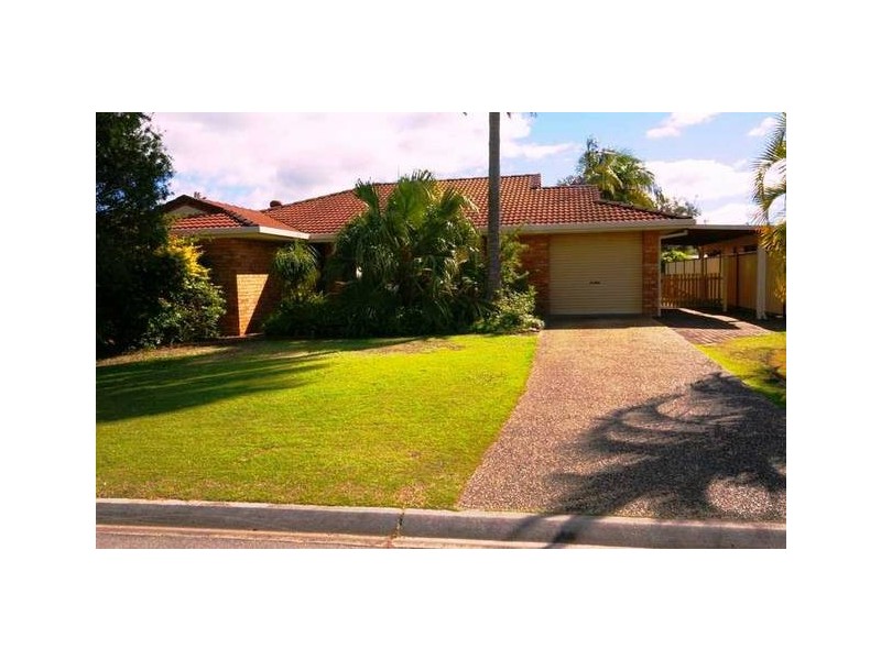 5 Marton Place, Banksia Beach QLD 4507