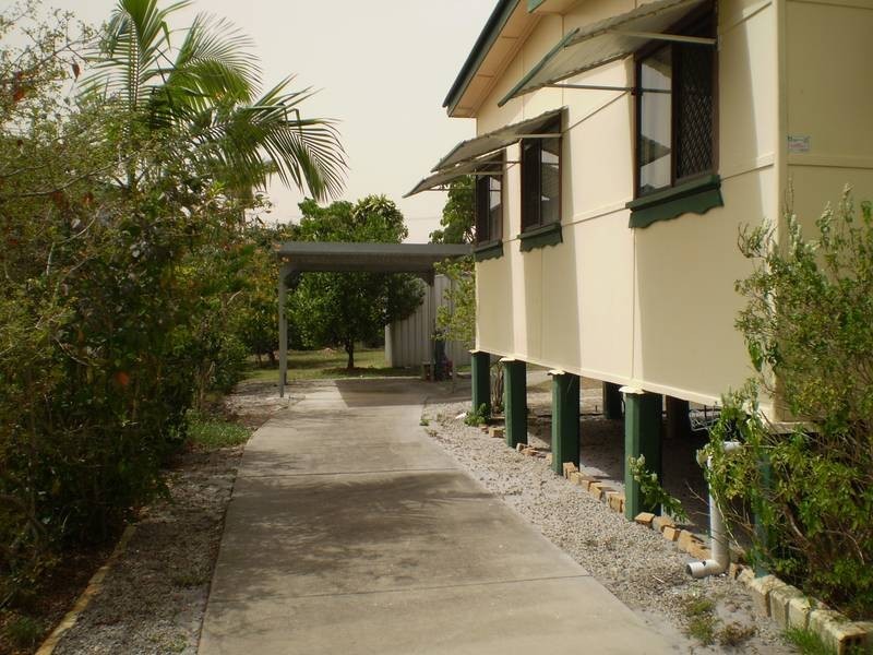 21 Cummings, Bongaree QLD 4507